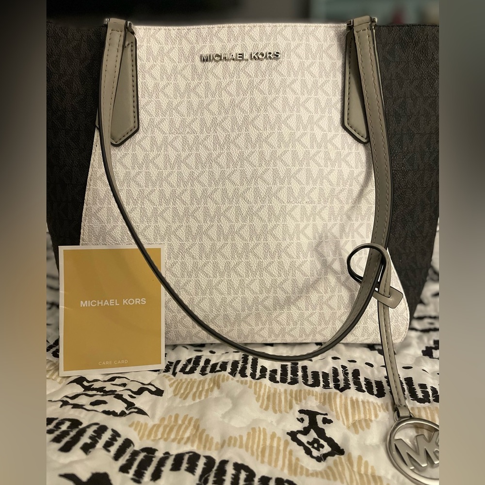 Michael Kors Shoulder Tote